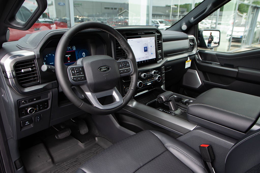 Ford F-150 Lariat Black Edition 5.0l V8 406hp