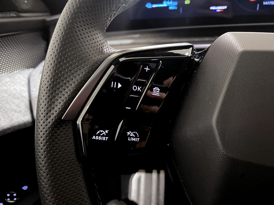 Bild på Peugeot E-3008  GT Ultimate 85kWh 224hk Aut - 360,DRAG,HIFI