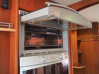 Husbil-halvintegrerad Concorde Charisma 890 LS 20 av 31