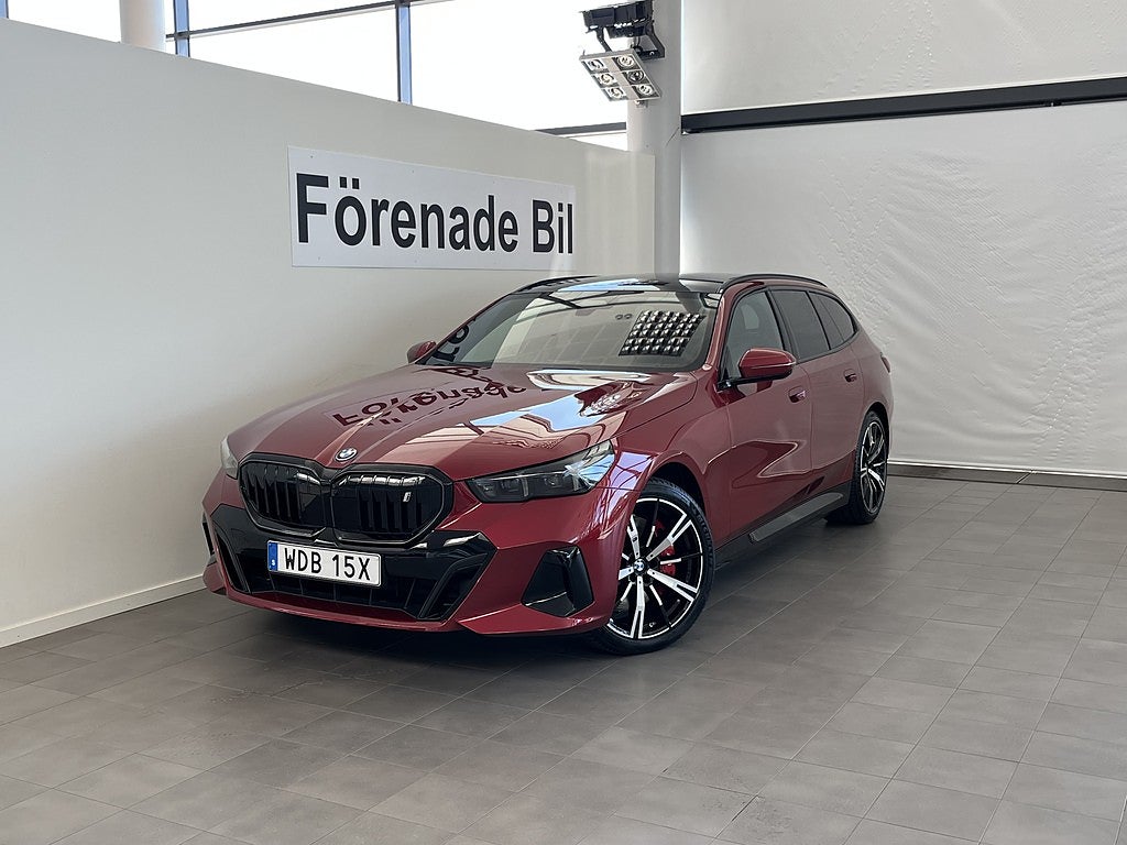 BMW i5 xDrive40 Touring M Sport Pro H/K Rattvärme Panorama