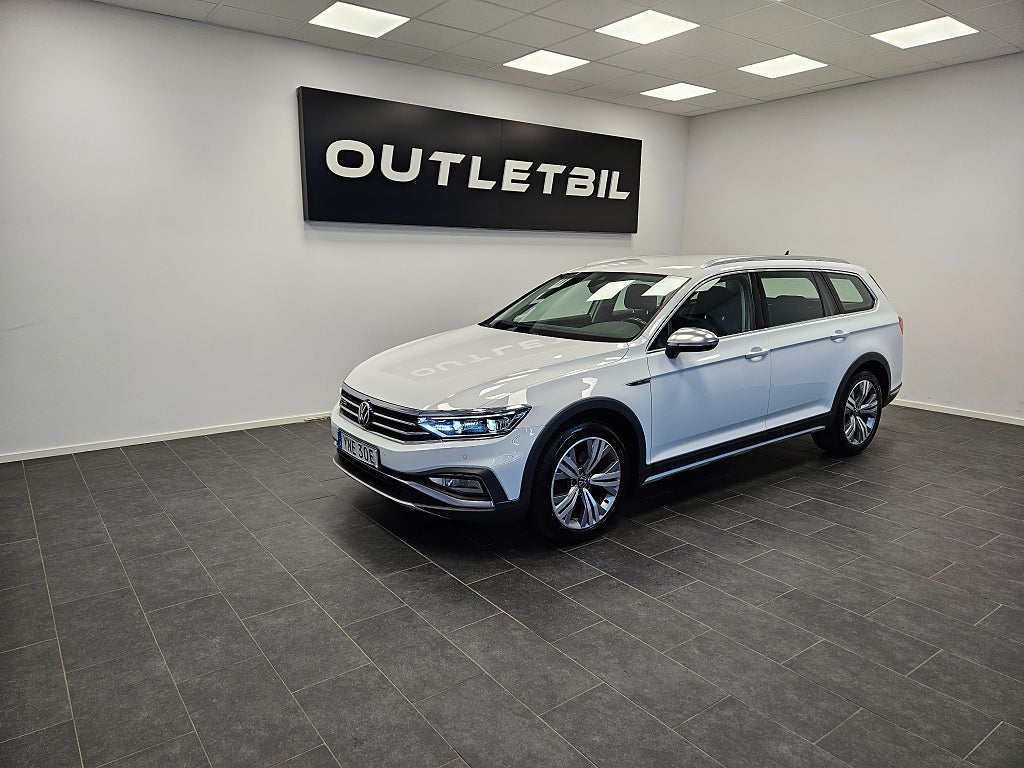 Volkswagen Passat Alltrack 2.0 TDI 200hk 4Motion Navi Värmare Backkamera Drag MOMS