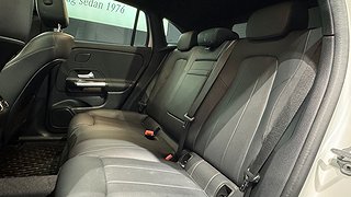 SUV Mercedes-Benz EQA 9 av 17