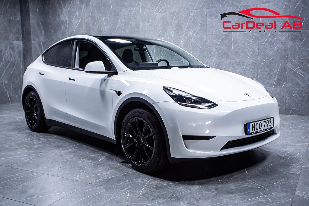 Tesla Model Y Standard Range RWD 299HK Autopilot Pano MOMS