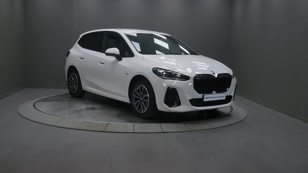 BMW 230 e xDrive Active Tourer/ RÄNTA 4,95%/ M Sport / Drag 