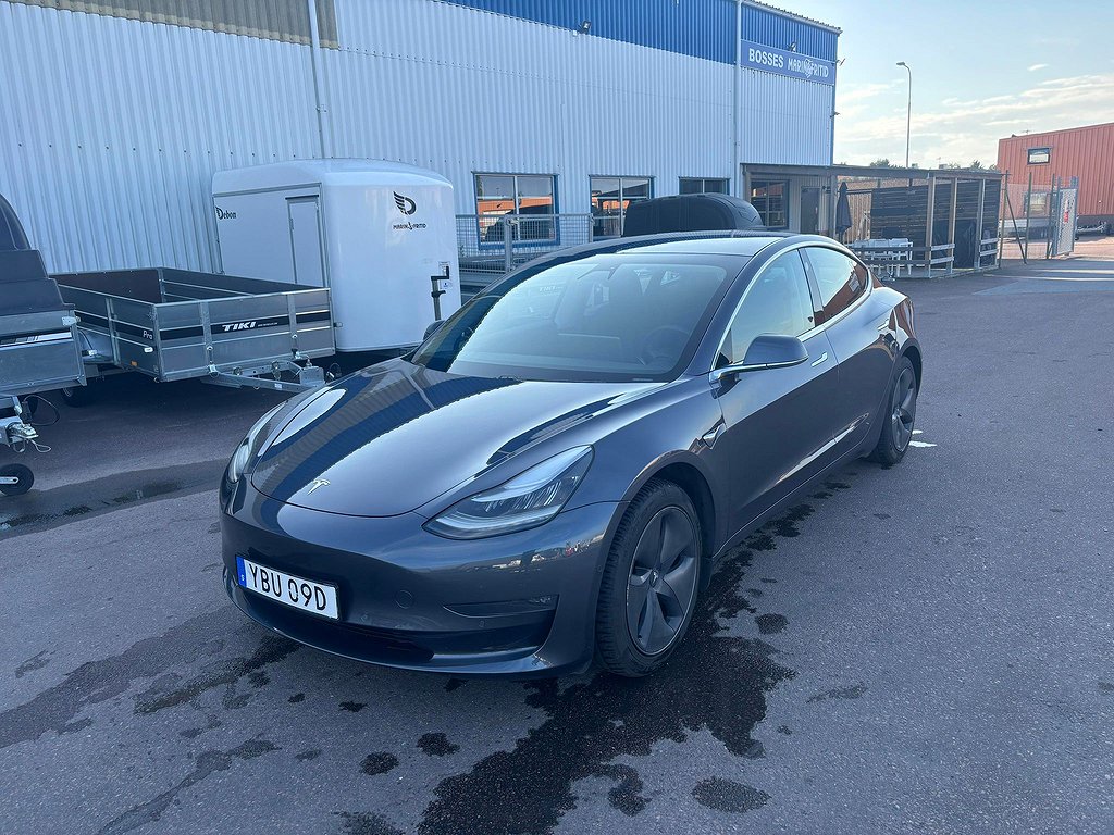 Tesla Model 3 Long Range AWD 441HK-SVENSKSÅLD - DRAG - MOMS