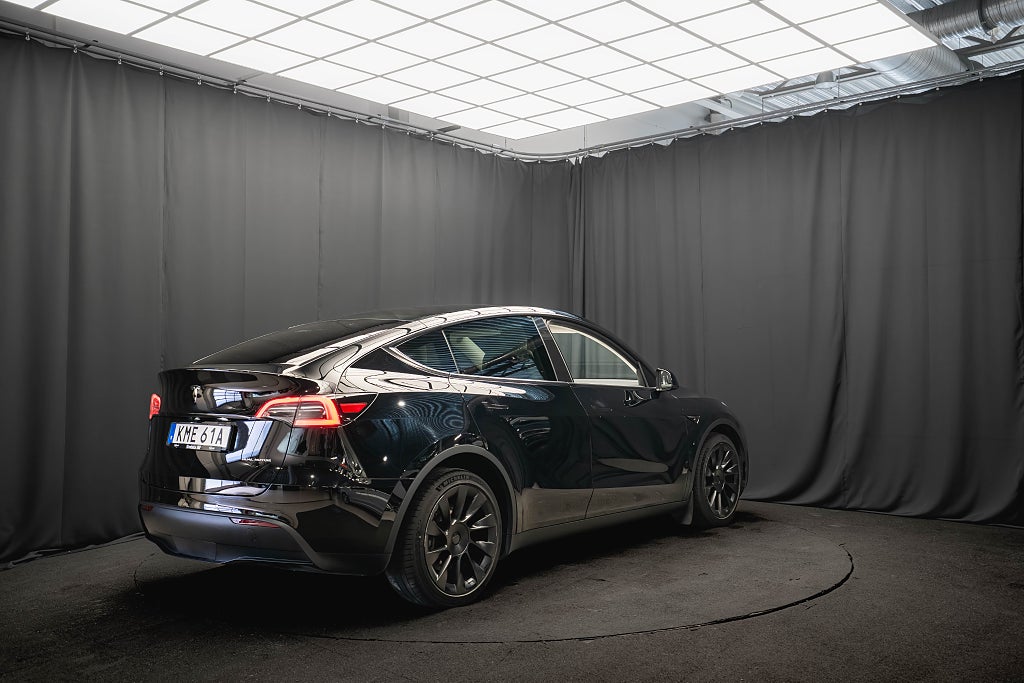 Tesla Model Y Long Range AWD 20'' DRAG PANO LÄDER LJUS-LÄDER MOMS