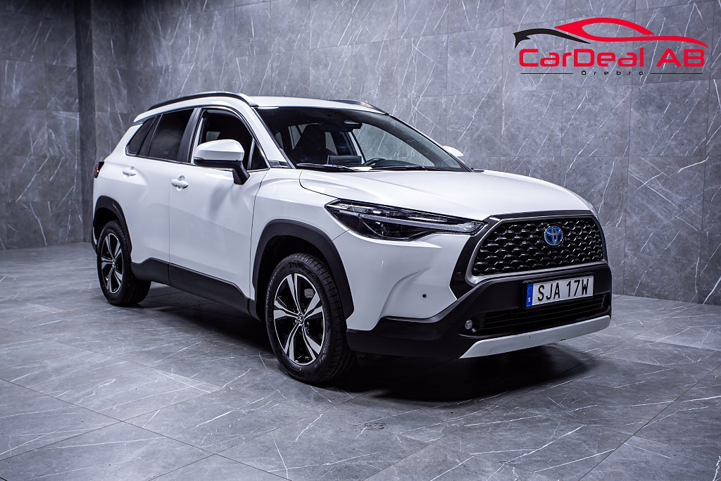 Toyota Corolla Cross Hybrid AWD-i e 197Hk Style Kamera MOMS