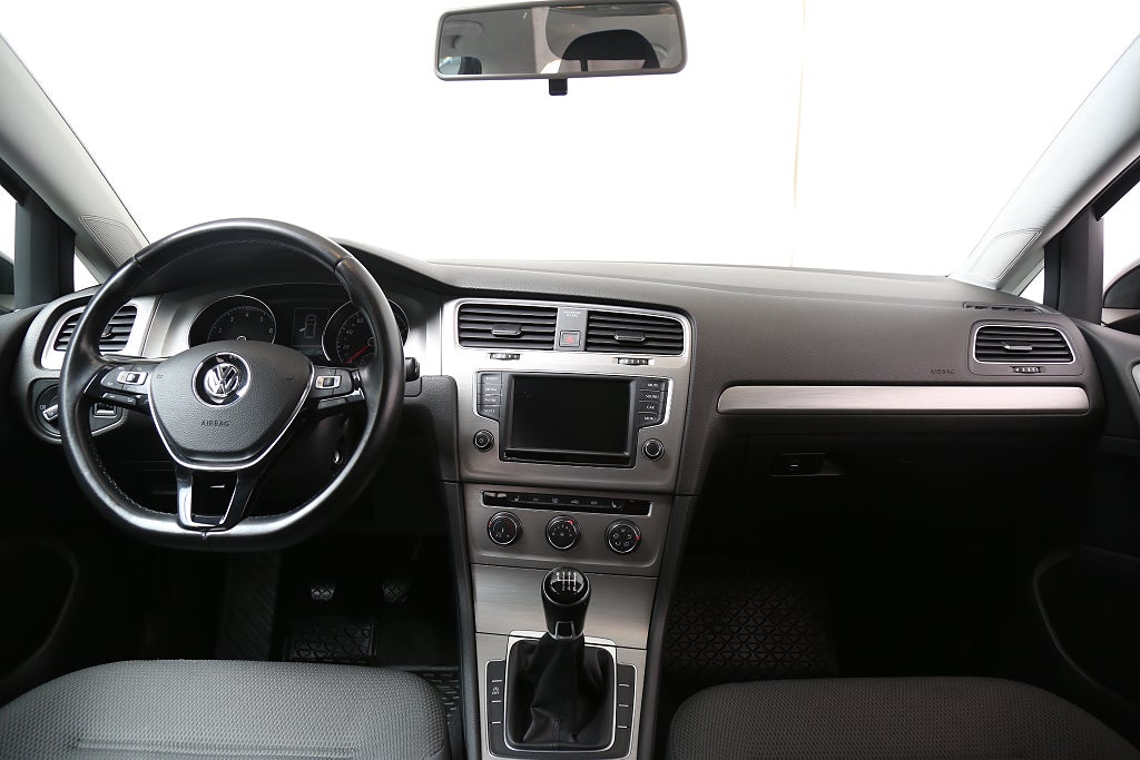 Volkswagen Golf 1,2 TSI 110hk 5-dörrar CarPlay P-sensor 2016
