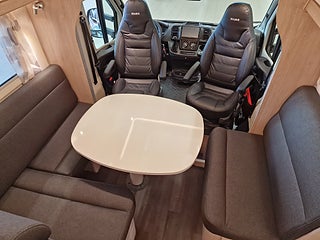 Husbil-halvintegrerad Kabe CLASSIC 740 LXL 11 av 21