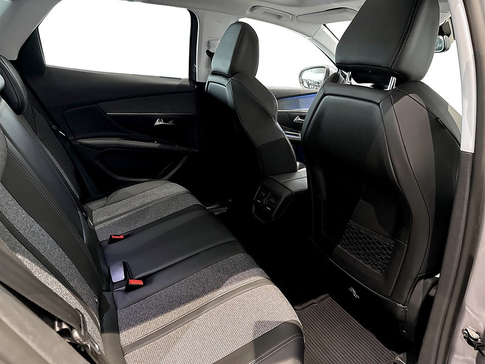 Bild på Peugeot 3008 Allure 1.2 PT 130hk KAMPANJRÄNTA 3,99%