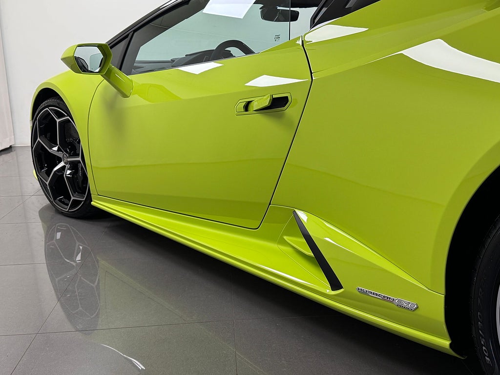 Lamborghini Huracán 2022 - miniatyr 17