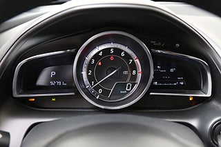 Halvkombi Mazda CX-3 17 av 26