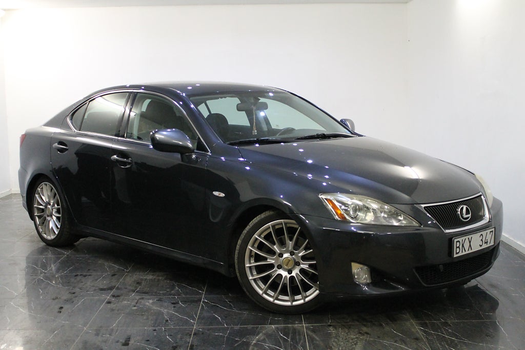 Lexus IS 250 2.5 V6 Euro 4