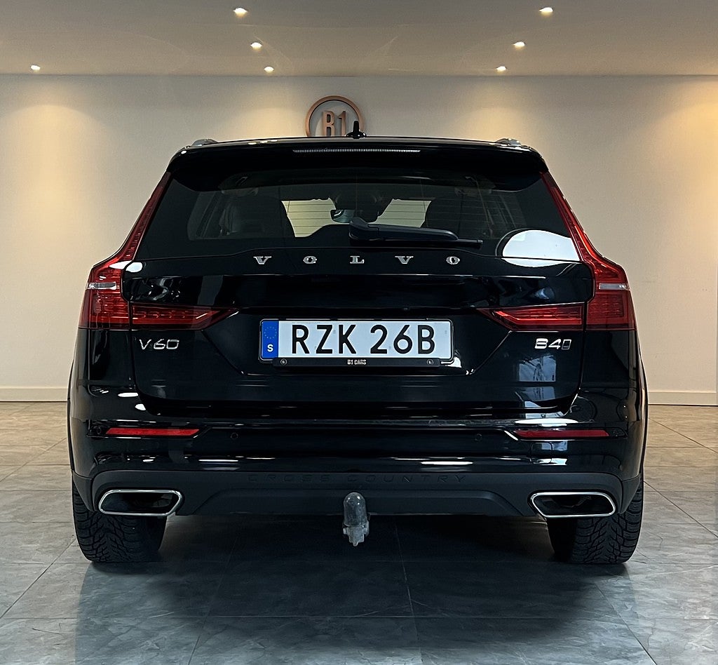 Volvo V60 Cross Country B4 AWD Geartronic Advanced SE DRAG B-KAMERA CARPLAY H&K