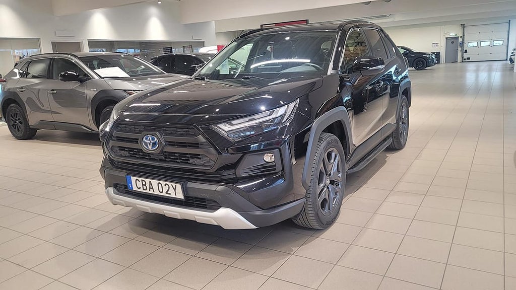 Toyota RAV4 Hybrid AWD-i Avdventure Dragkrok