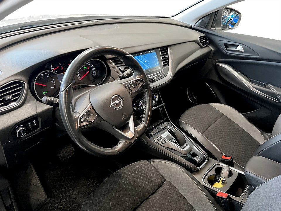 Bild på Opel Grandland X Designline PHEV 225hk Aut B-KAMERA CARPLAY NAVI
