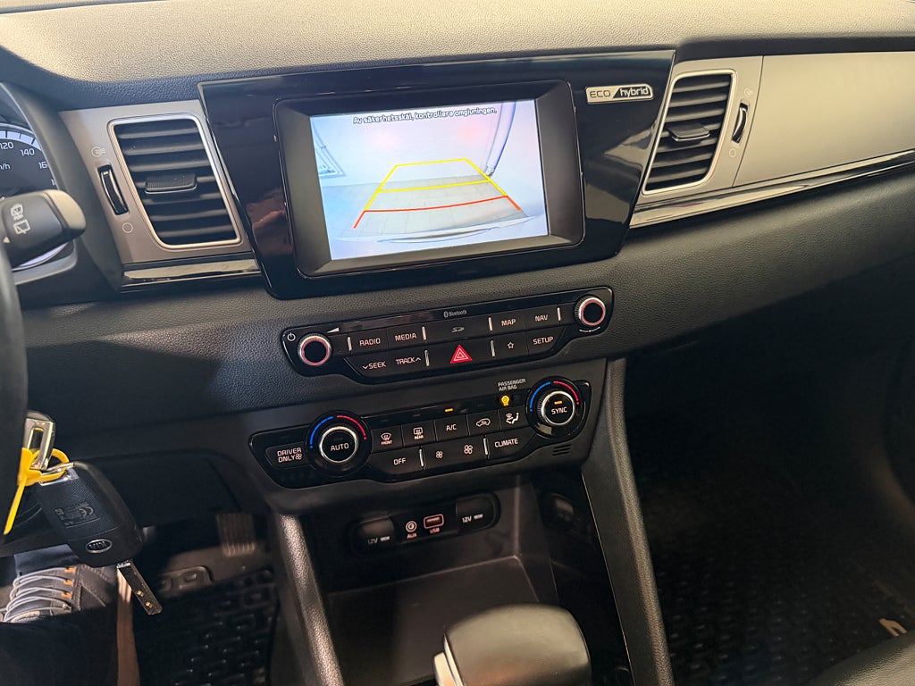 Kia Niro Hybrid DCT Advance Plus Euro 5 Navi SoV Hjul thumbnail