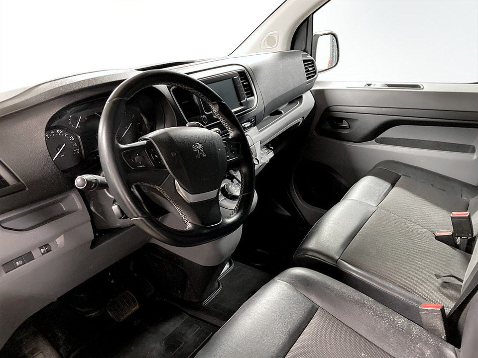 Bild på Peugeot Expert PRO+ 2.0 BHDi 180hk Aut L2 - B-KAMERA, DRAG