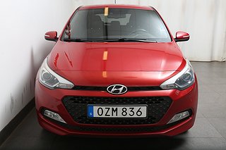 Halvkombi Hyundai i20 5 av 20