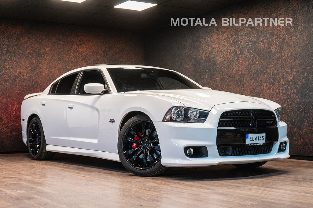 Dodge Charger SRT-8 6.4 V8 HEMI 476hk | Taklucka | H/K | Navi