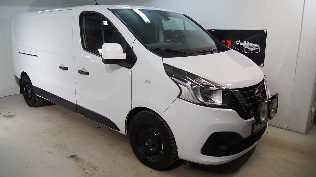 Nissan NV300 Skåpbil 2.9t 1.6 dCi Vinterhjul Dubb