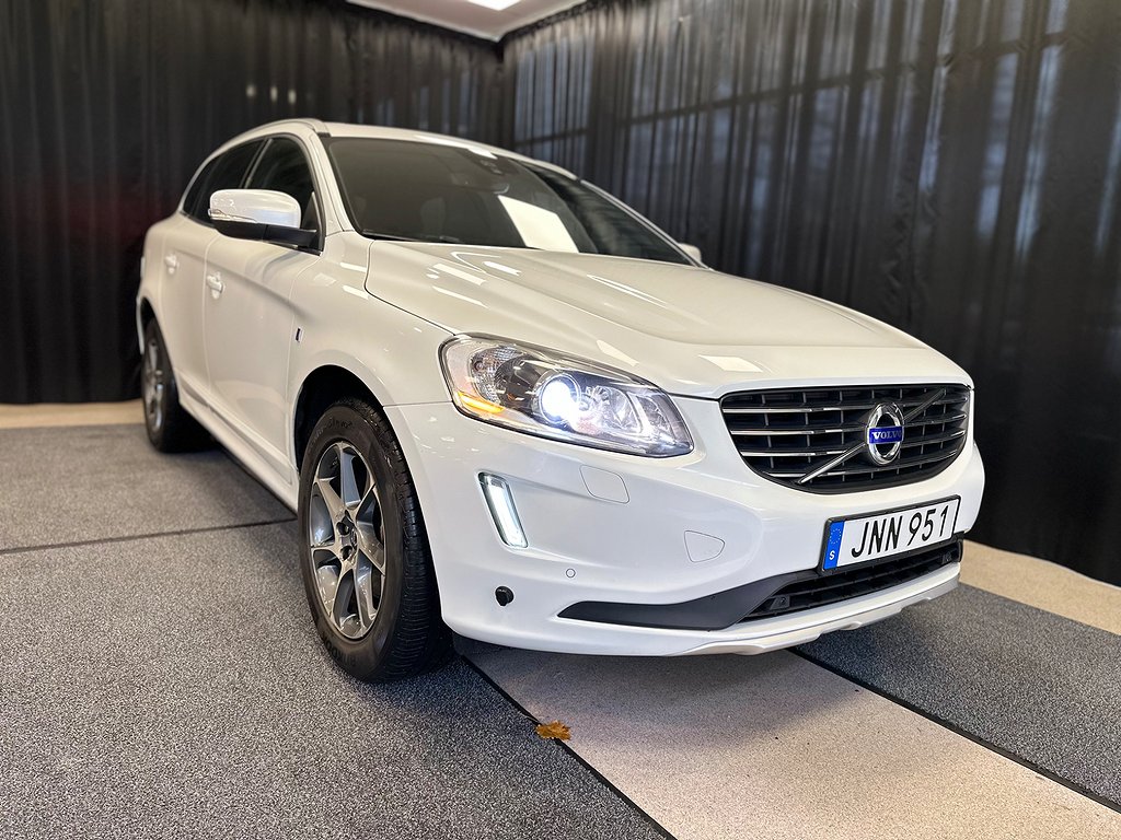 Volvo XC60 D4 Momentum 181Hk FWD  Ocean Race *Panoramatak*