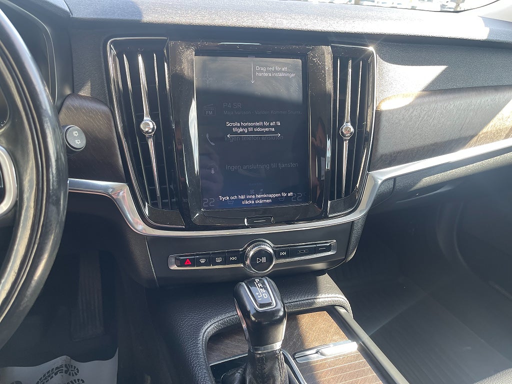 Volvo V90 Cross Country D4 AWD Pro 190 hk Välutrustad