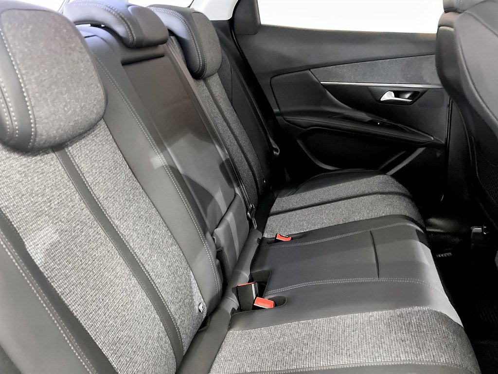 Bild på Peugeot 3008 Allure PHEV 225hk Aut - CARPLAY, MOTORVÄRMARE