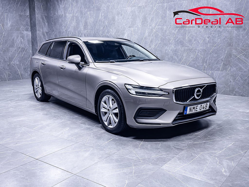 Volvo V60 D3 Geartronic Momentum Värmare CarPlay Navi VOC Drag