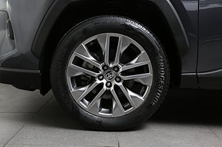 SUV Toyota RAV4 6 av 28