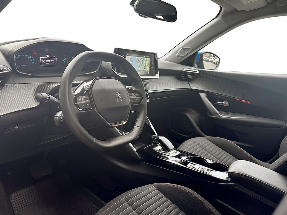 Bild på Peugeot E-2008 Active 50kWh 136hk Aut CARPLAY NAVI