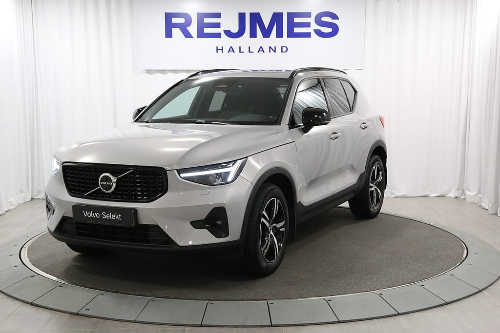 Volvo XC40 B4 FWD Bensin Plus Dark |Drag |Kamera |Elstol