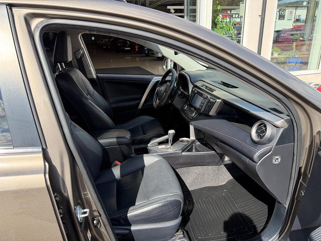 Toyota RAV4 2.2 D-4D AWD Executive