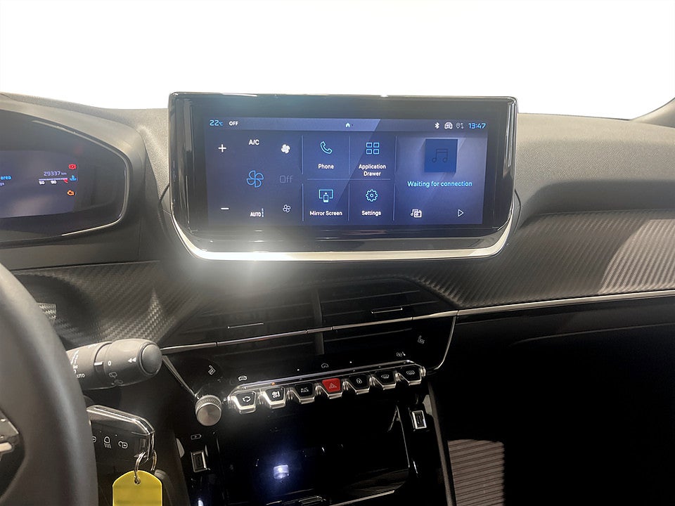 Bild på Peugeot 2008 Allure 1.2 PT 130hk Aut B-KAMERA CARPLAY