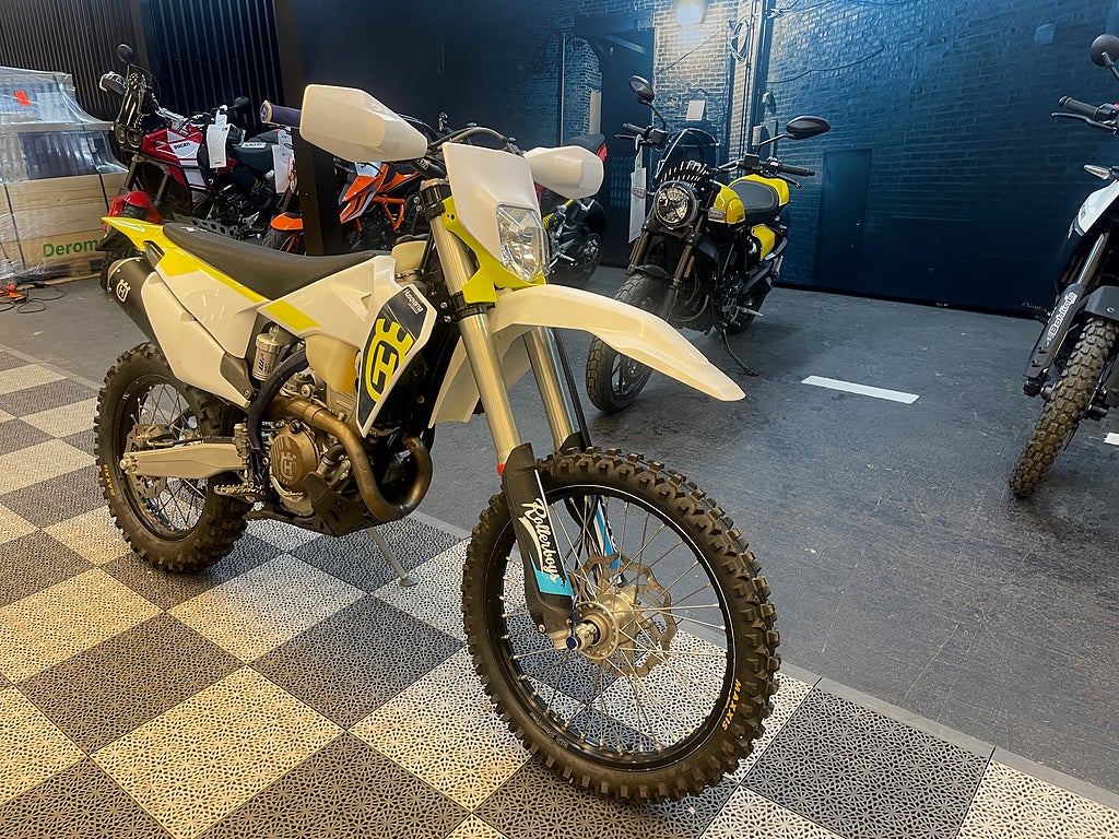 Husqvarna FE 350 -22 *0% ränta* 
