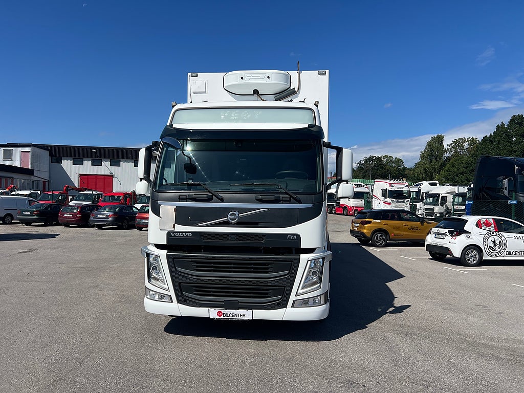 Volvo FM 410 6x2 Skåpbil, Öppningsbarsida, Bussbygg, Värmare