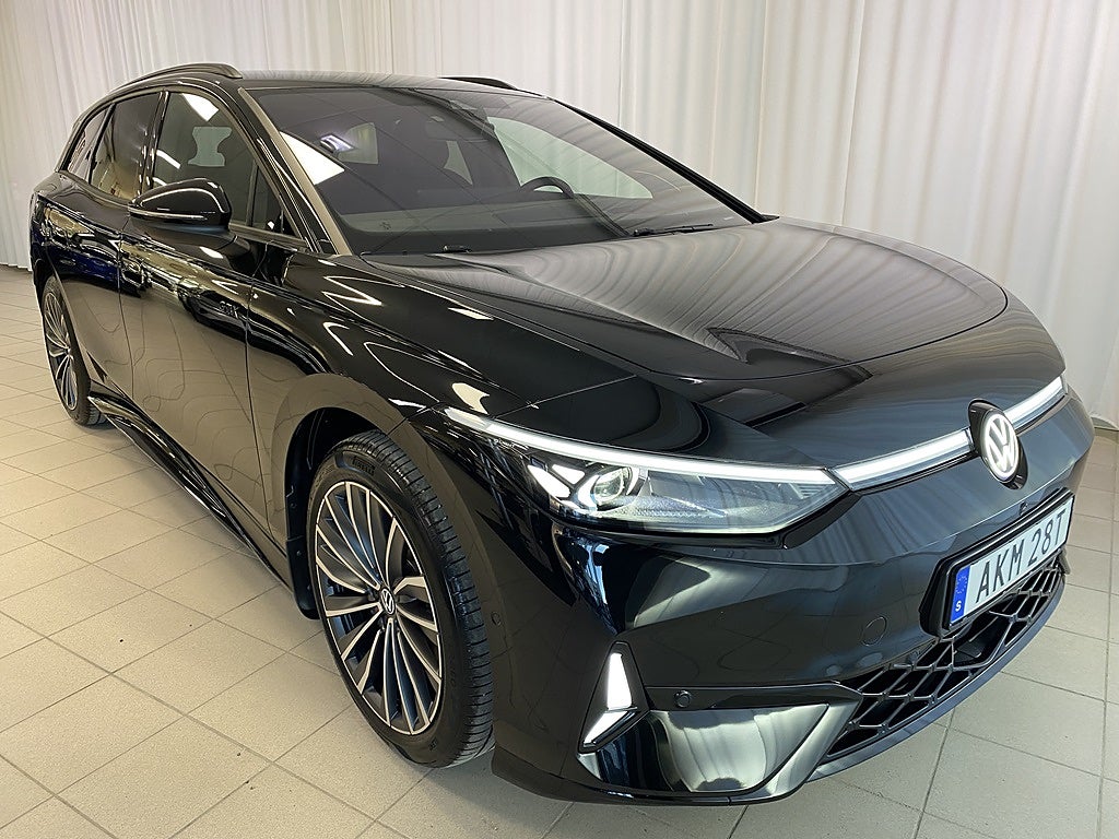 Volkswagen ID.7 GTX Tourer GTX, Plus