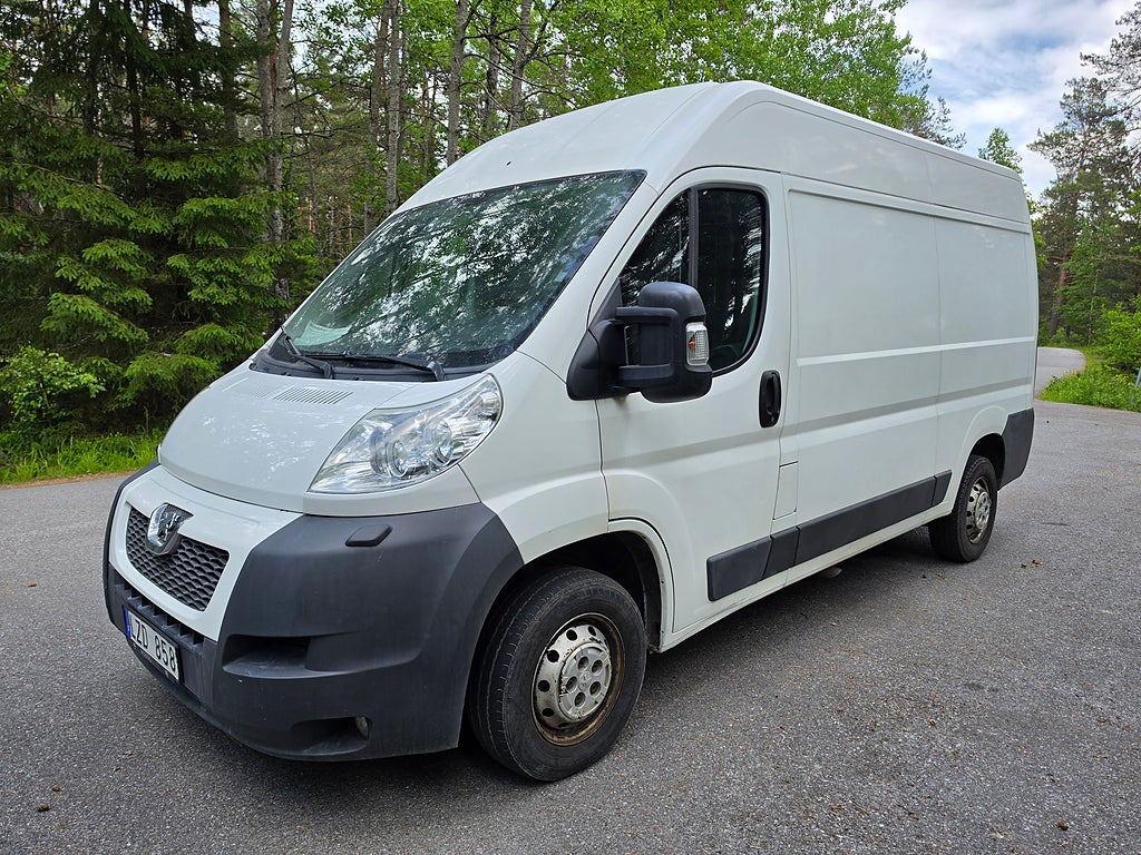 Peugeot Boxer Van 335 2.2 HDi Euro 5-Flytt Rea