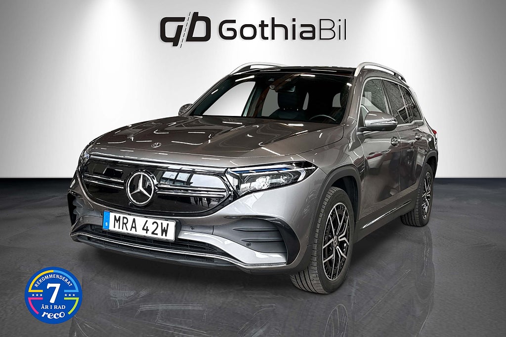 Mercedes-Benz EQB 300 4MATIC AMG LED 7-sits 360 Panorama 1ägare Leasbar