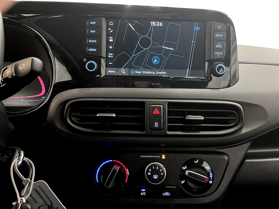 Bild på Hyundai i10 Essential 1.0 MPi 67hk AMT Aut B-KAMERA RATTVÄRME