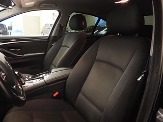 Sedan BMW 520d 18 av 22