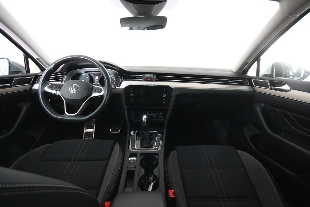 Volkswagen Passat Alltrack 2023 - miniatyr 5