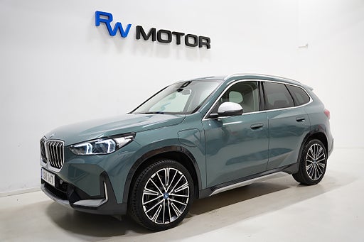 BMW X1 xDrive25e 245hk H/K B-kamera Läder 20" RÄNTA 2,95%