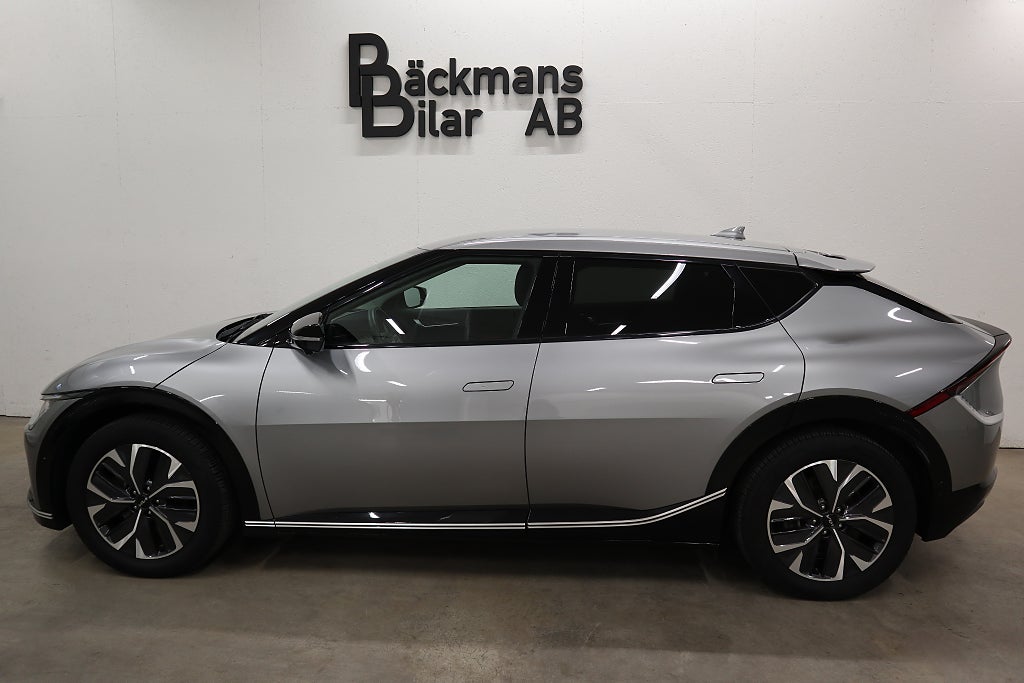 Kia EV6 77.4 kWh PLUS Dragkrok Läder 360 Navi Carplay Fullserv.