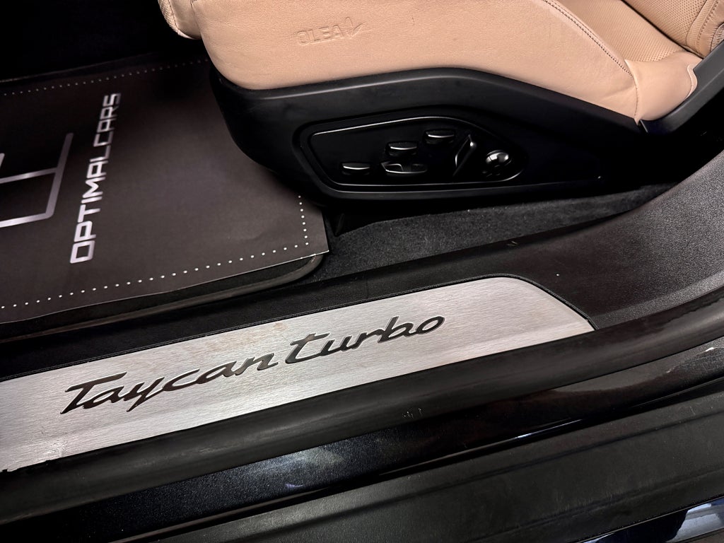 Porsche Taycan 2020 - miniatyr 13
