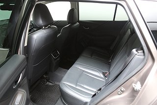 Kombi Subaru Outback 13 av 15