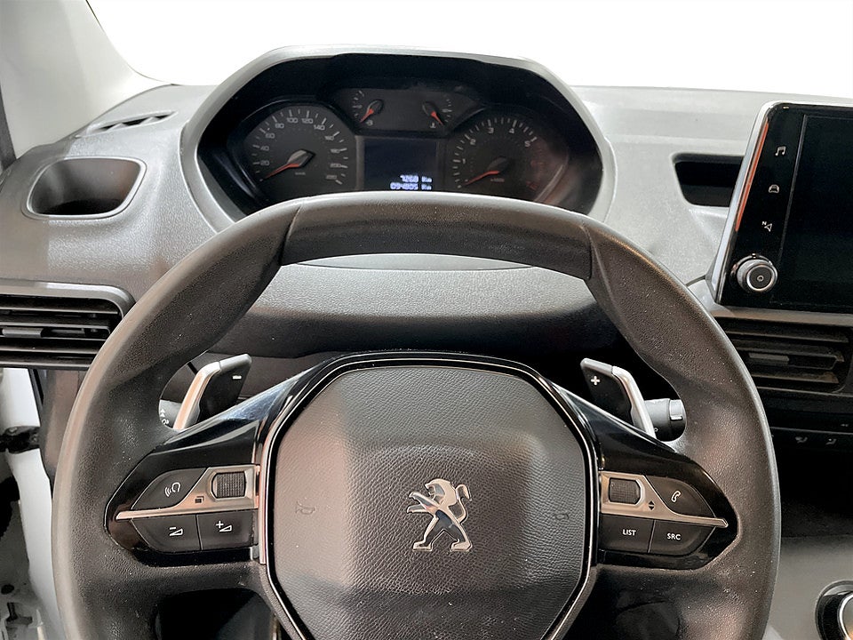 Bild på Peugeot Partner PRO 1.5 BHDi 130hk Aut L1 DRAG CARPLAY