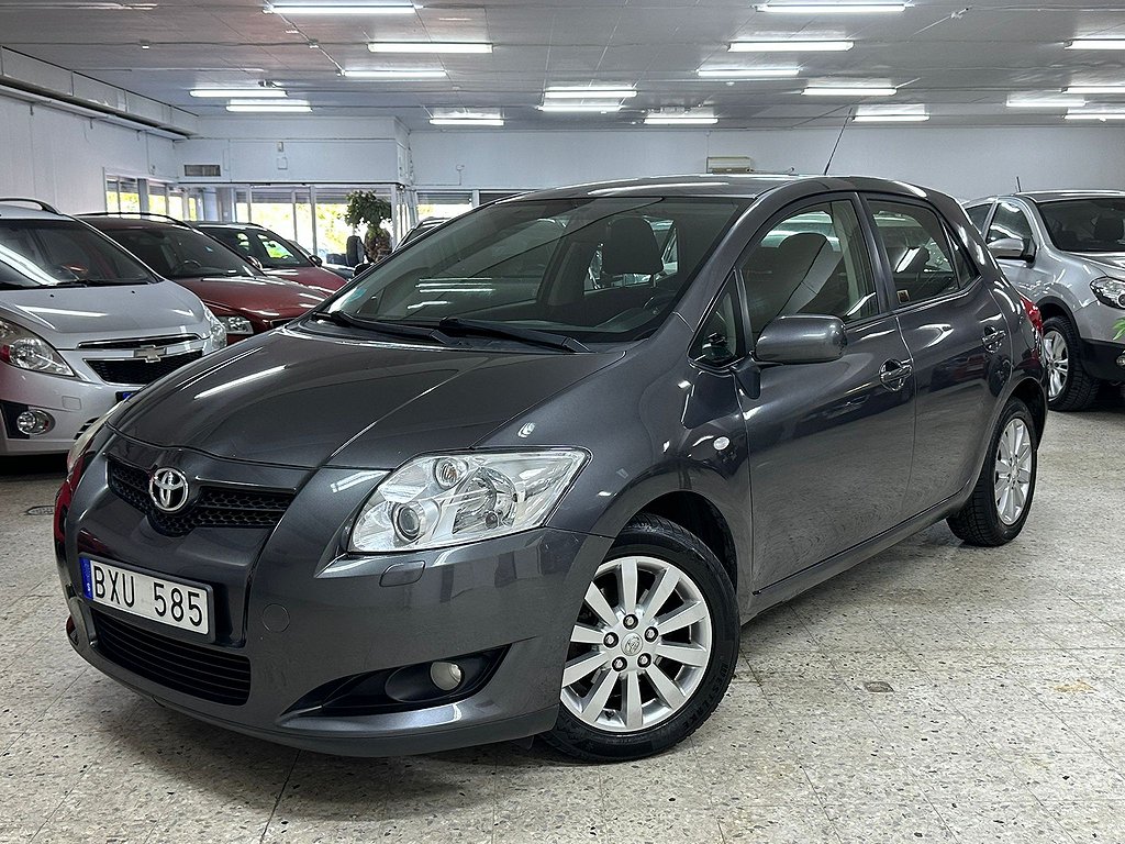 Toyota Auris 5-dörrar 1.6 Dual VVT-i I Automat I NY SERVAD