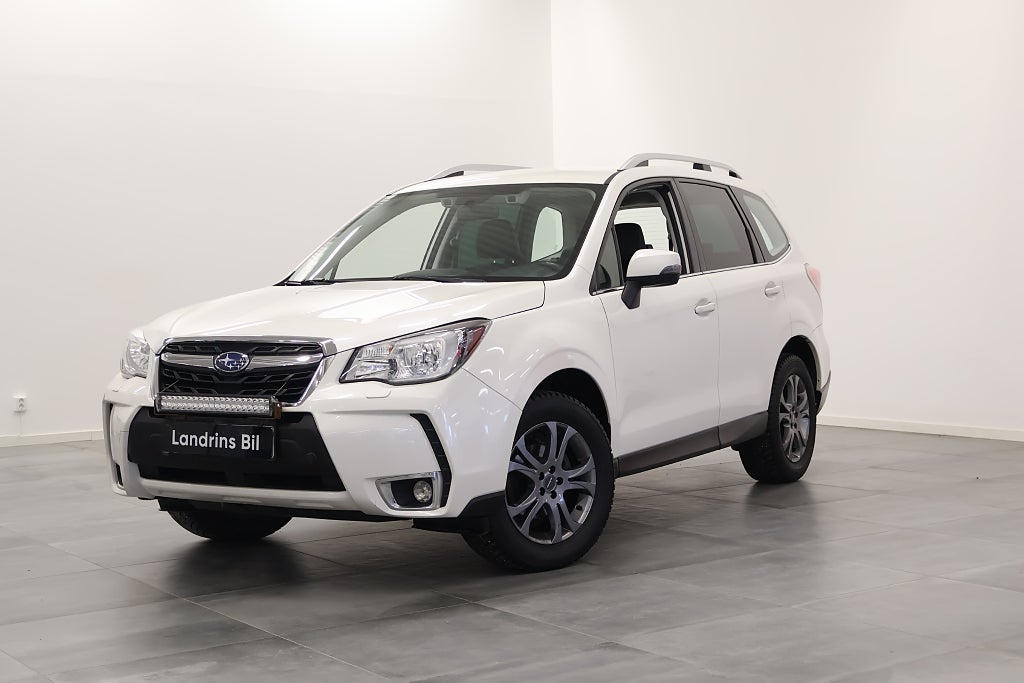 Subaru Forester 2.0 4WD Lineartronic Värmare Drag V-Hjul B-Kamera