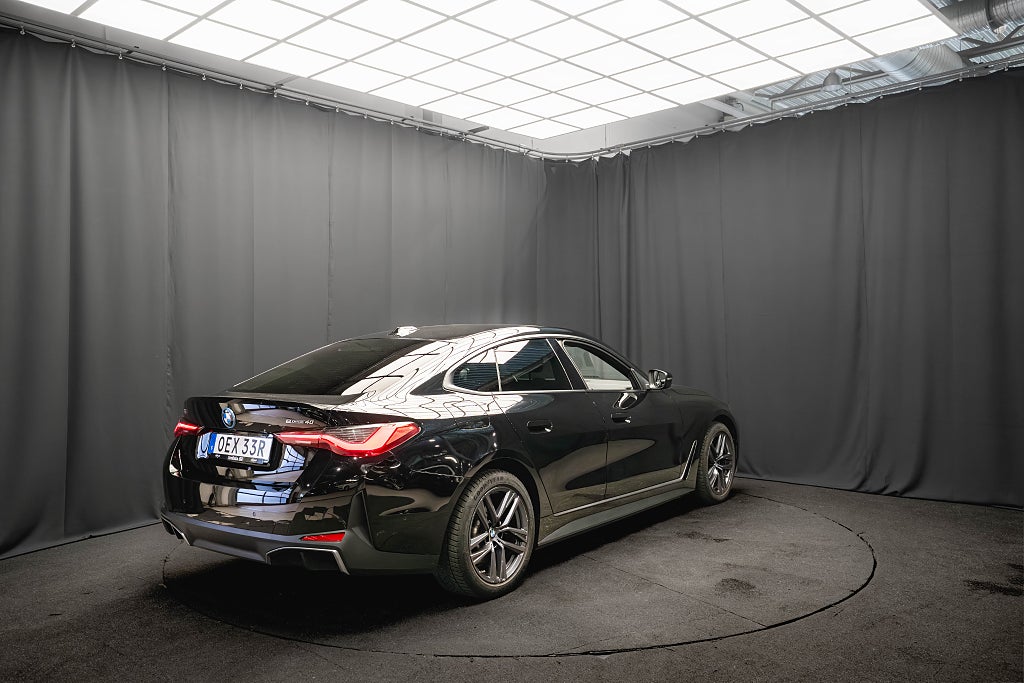 BMW i4 eDrive40 PANO LÄDER KAMERA ADAPTIV FART 83.9kWh MOMS